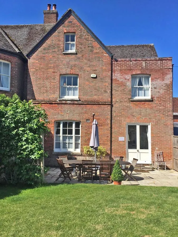 Quay Corner, 5 Bed House, Christchurch