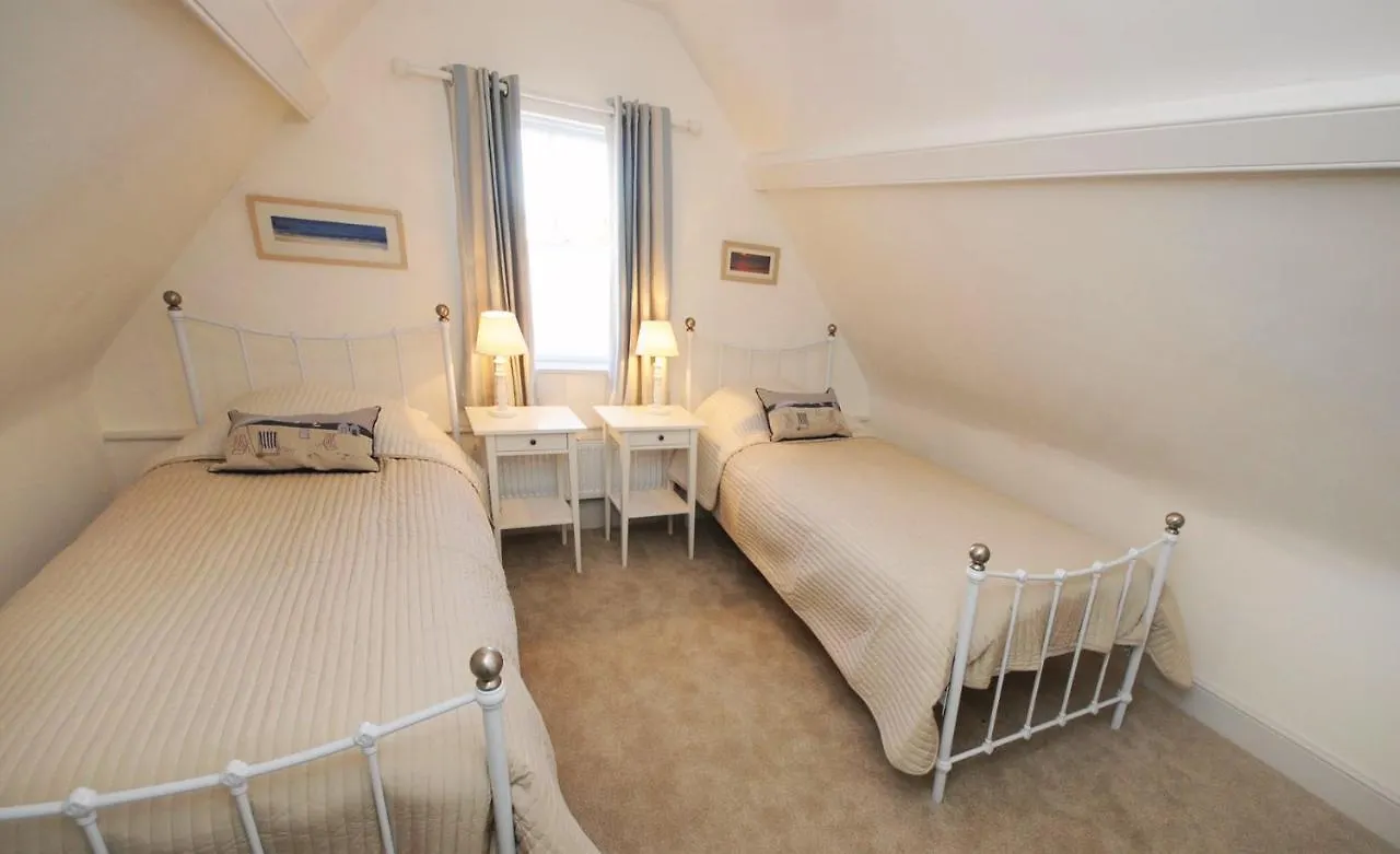 Quay Corner, 5 Bed House, Christchurch  0*, Christchurch (Dorset) United Kingdom