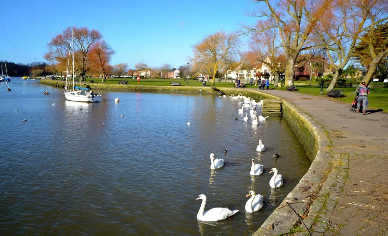 Quay Corner, 5 Bed House, Christchurch  Royaume-Uni